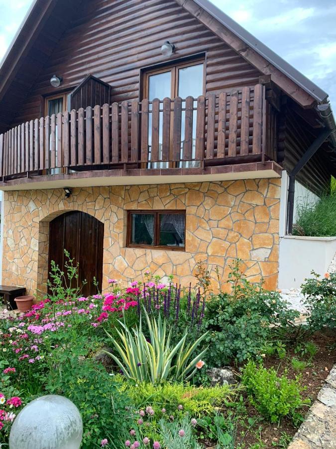 Guesthouse Stefanac Otočac المظهر الخارجي الصورة