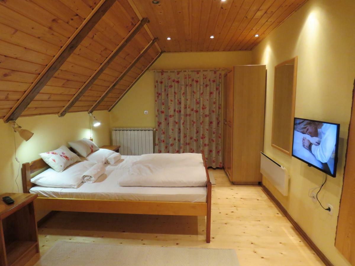 Guesthouse Stefanac Otočac المظهر الخارجي الصورة