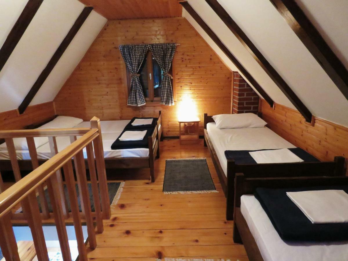 Guesthouse Stefanac Otočac المظهر الخارجي الصورة